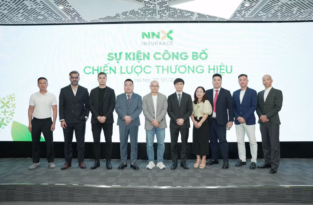 dai-dien-lanh-dao-cac-ben-tai-buoi-cong-bo-thuong-hieu.jpg