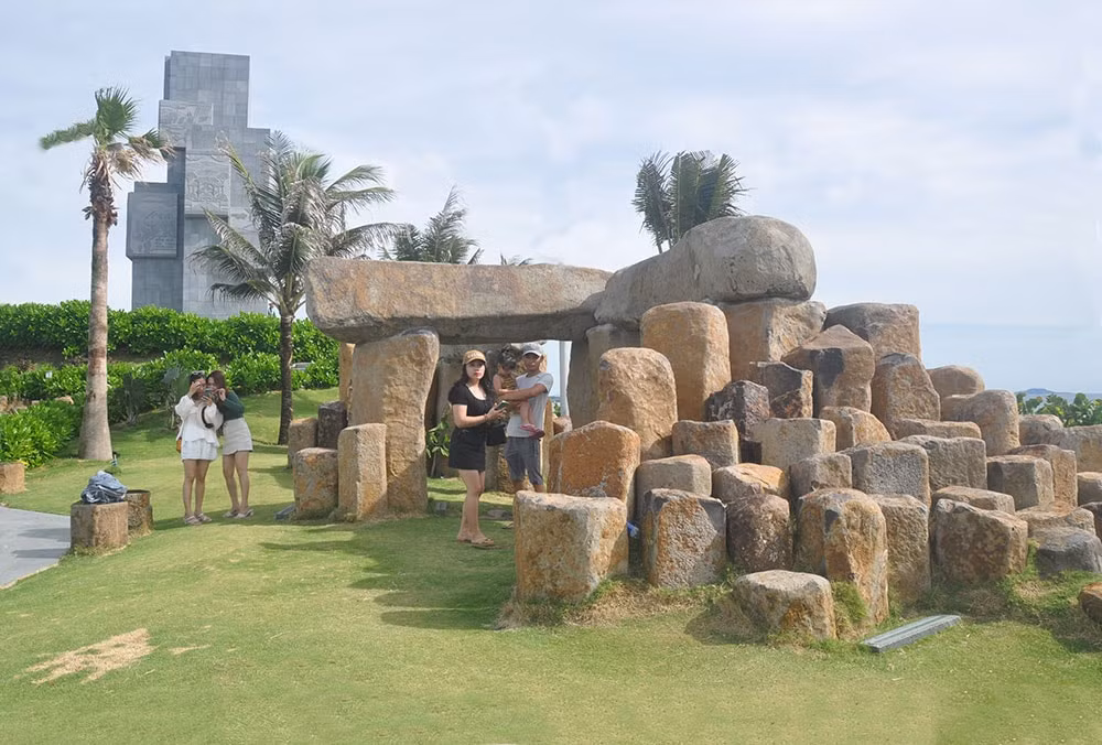 cong vien van hoa da diem tham quan moi o phu yen hinh 2