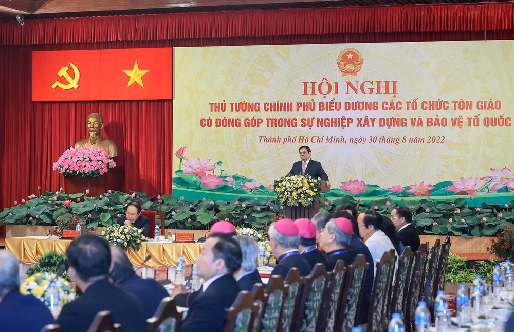 phat huy nguon luc the manh cua cac to chuc ton giao trong xay dung va phat trien dat nuoc hinh 2