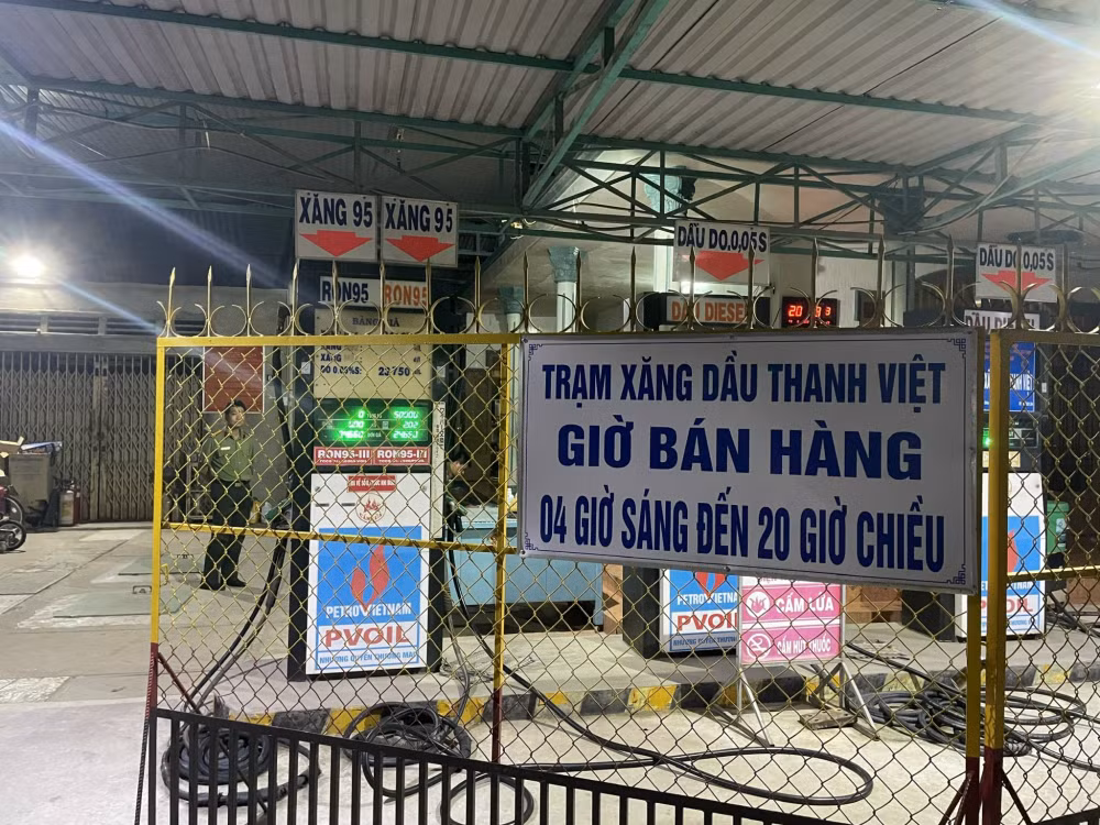 tu y dong cua hang mot cua hang xang dau tai tay ninh bi phat 15 trieu dong hinh 1