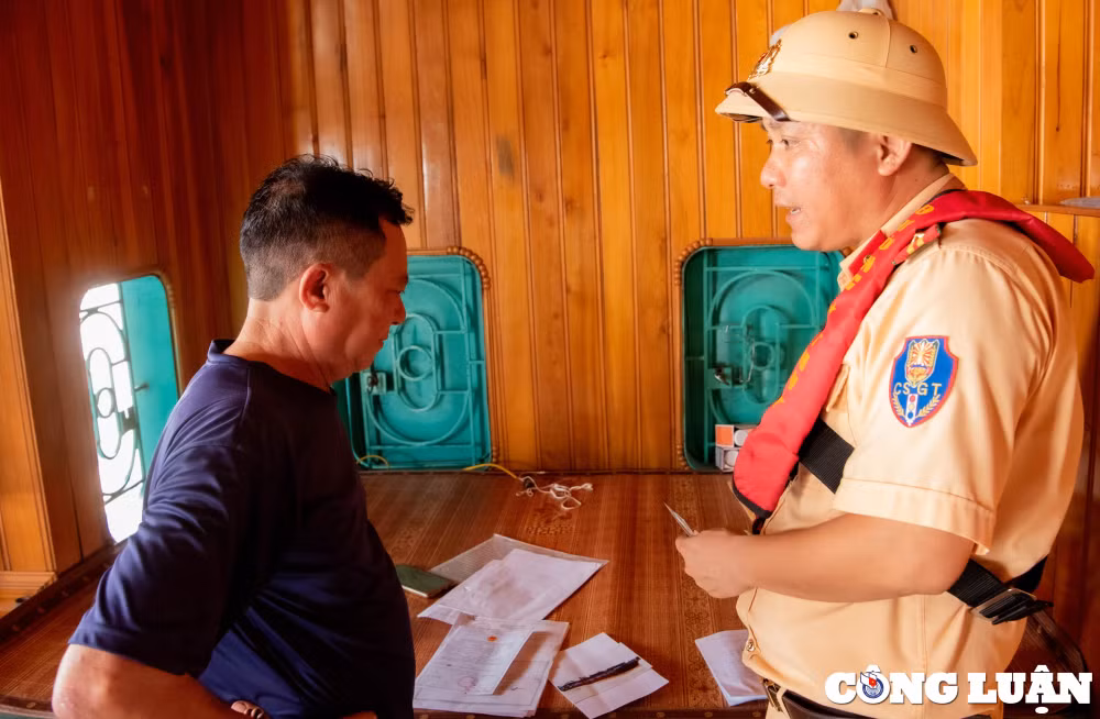 sau 2 thang cao diem kiem tra csgt thuy doan 1 da xu phat hon 500 trieu dong loi vi pham hinh 11