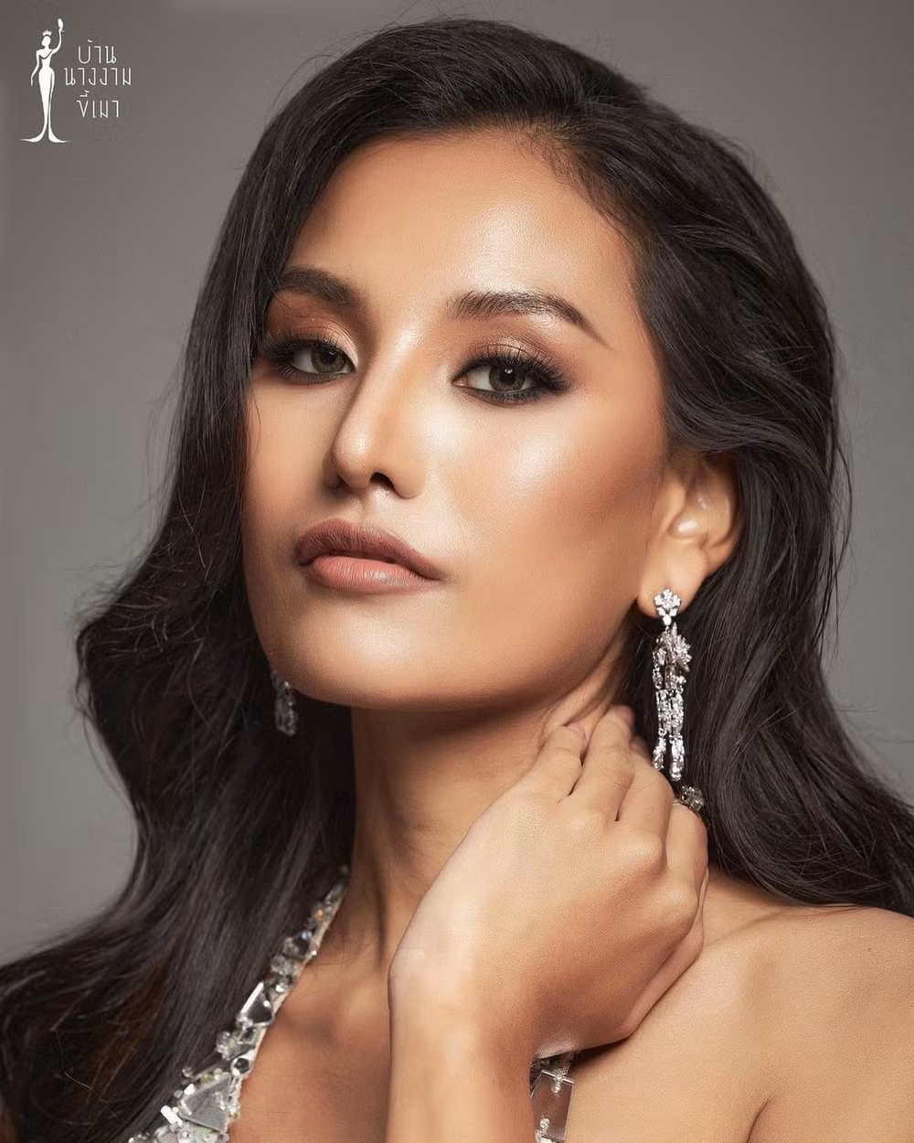 nguoi dep kongnim dang quang hoa hau trai dat thai lan sau 10 nam di thi rong ra hinh 3