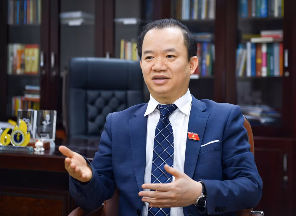 PGS.TS Bùi Hoài Sơn