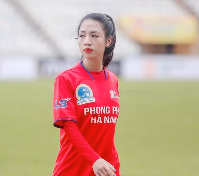 "Hotgirl" Trần Thị Duyên của tuyển nữ Việt Nam.