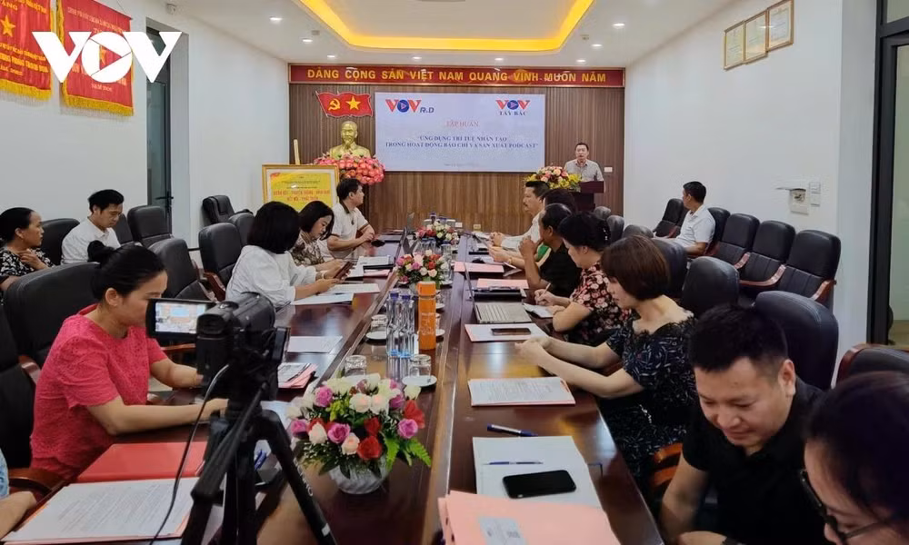 23_8_quang_canh_lop_tap_huan_20250823102624.webp