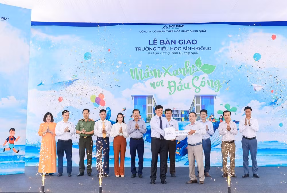 Bàn giao đưa vào sử dụng Trường Tiểu học Bình Đông