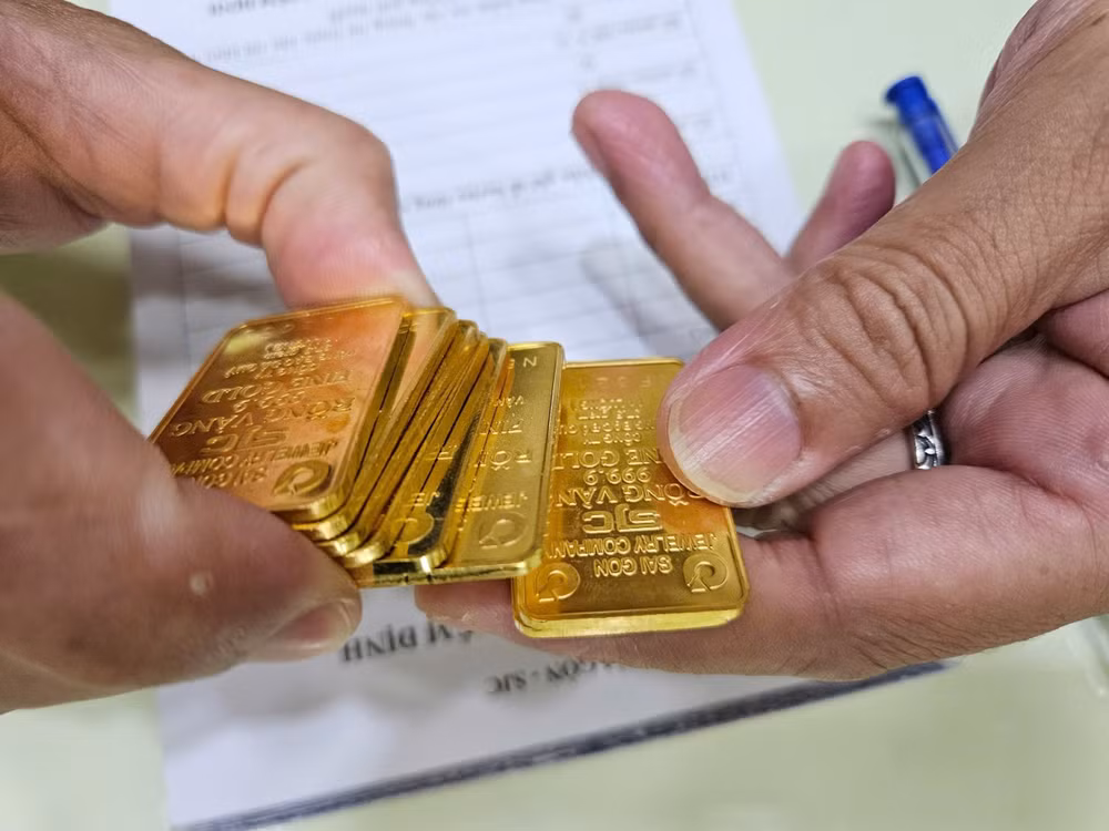 Giá vàng chiều nay 30 10 Cập nhật giá vàng miếng SJC, vàng nhẫn trong nước, vàng thế giới