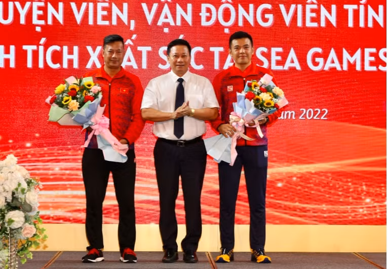 ly hoang nam duoc thuong gan 2 ty dong cho tam hcv sea games 31 hinh 2