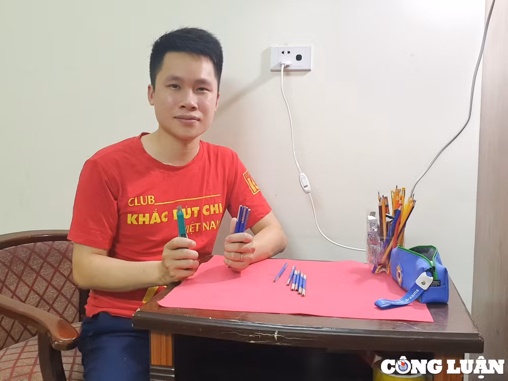 doc dao nghe thuat khac tren but chi cua chang trai 9x hinh 7