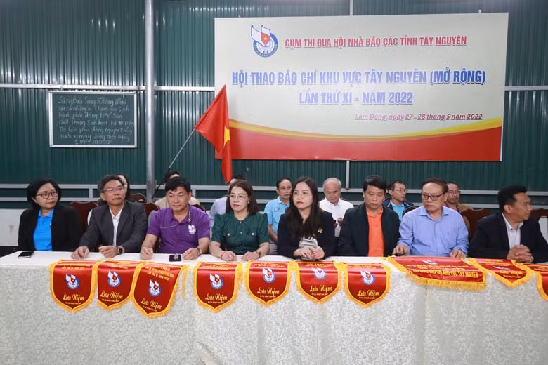gan 200 van dong vien tham gia hoi thao bao chi khu vuc tay nguyen mo rong lan thu 11 hinh 2