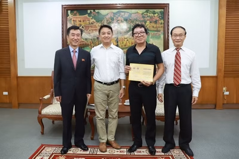 viet nam gianh nhieu giai lon tai lien hoan nghe thuat mua xuan binh nhuong hinh 2