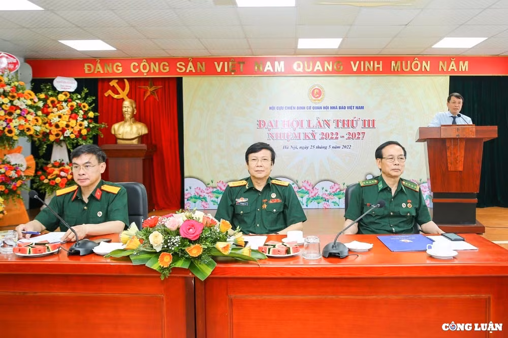 tiep tuc phat huy truyen thong trung thanh doan ket guong mau doi moi hinh 3