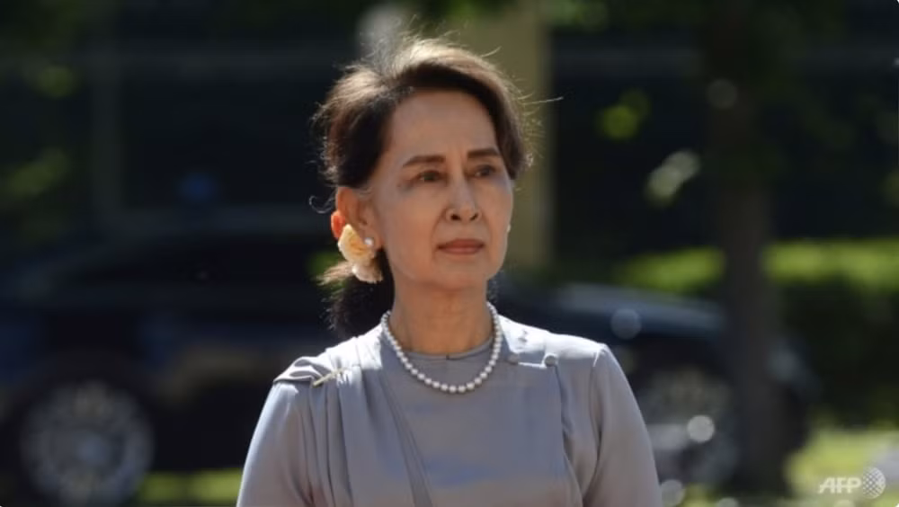 gia dinh ba aung san suu kyi nop don khieu nai len lien hop quoc hinh 1