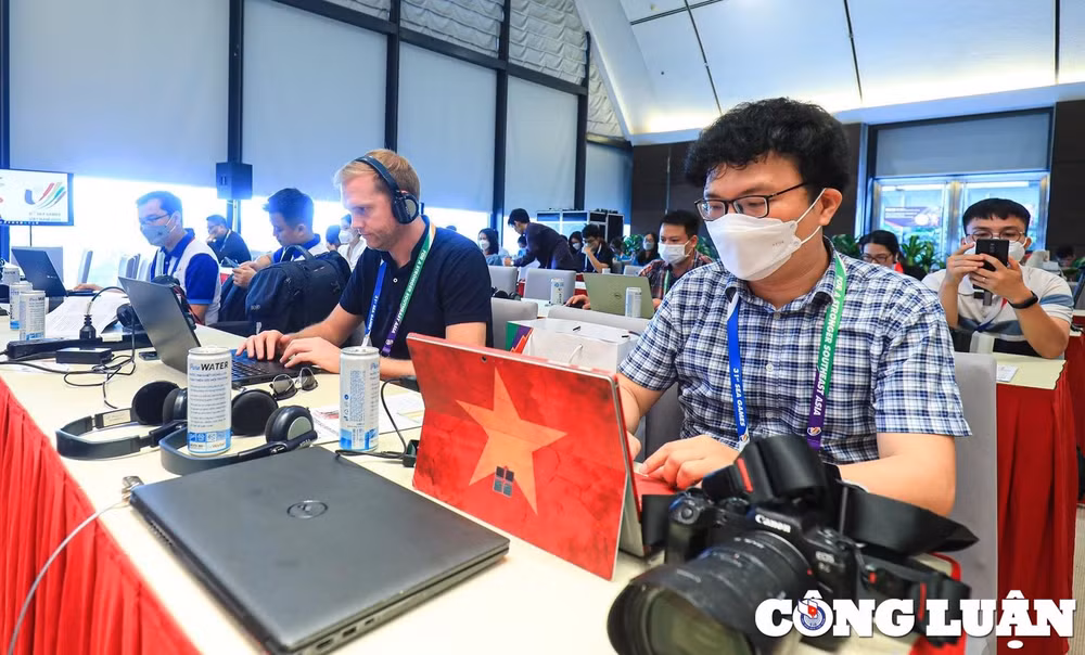 chia se thu vi cua phong vien khi tac nghiep tai sea games 31 hinh 2