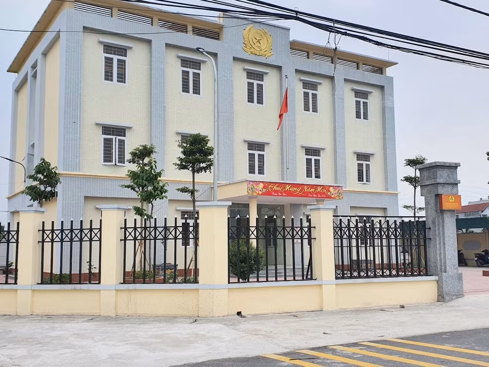 ubnd xa tien yen va nha thau phan hoi thong tin ve cong tac dau thau hinh 2