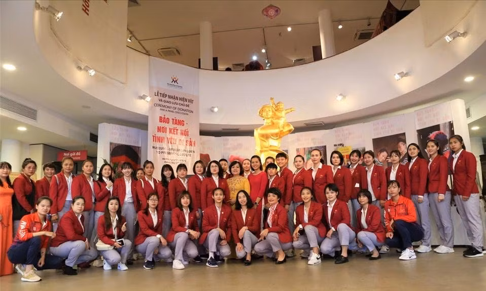 54 nu vdv hlv cua the thao ha noi tai sea games 31 duoc vinh danh hinh 7