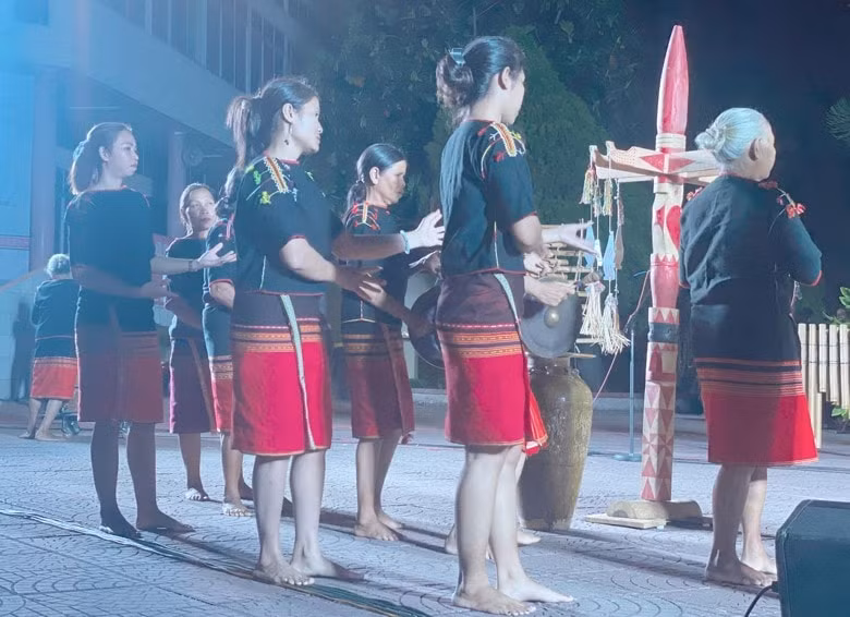han quoc tai tro 25000 usd bao ton van hoa cong chieng dak lak hinh 4