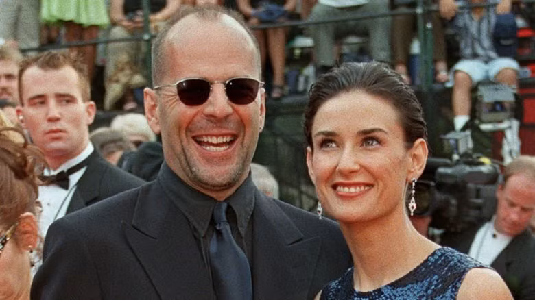 vo cua bruce willis het loi khen ngoi tinh cu cua chong hinh 4