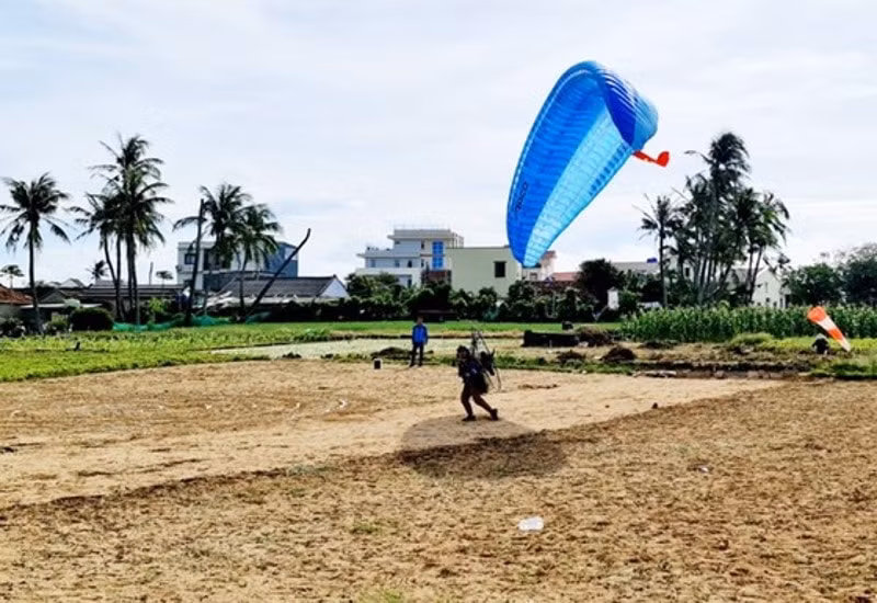 man nhan canh hon 60 du luon bay tren bau troi dao ly son hinh 9