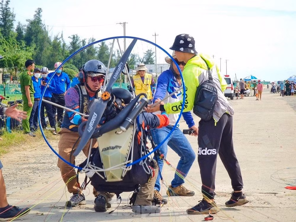 man nhan canh hon 60 du luon bay tren bau troi dao ly son hinh 3