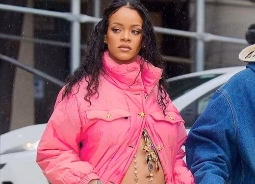 ca si ty phu rihanna ha sinh con trai cung dau long hinh 4