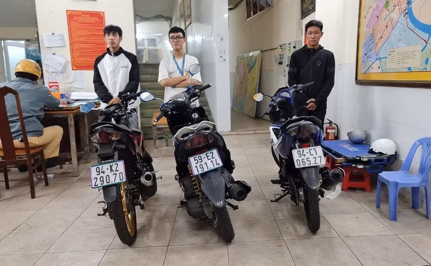 csgt ngan chan hang chuc xe may net po di bao hinh 1