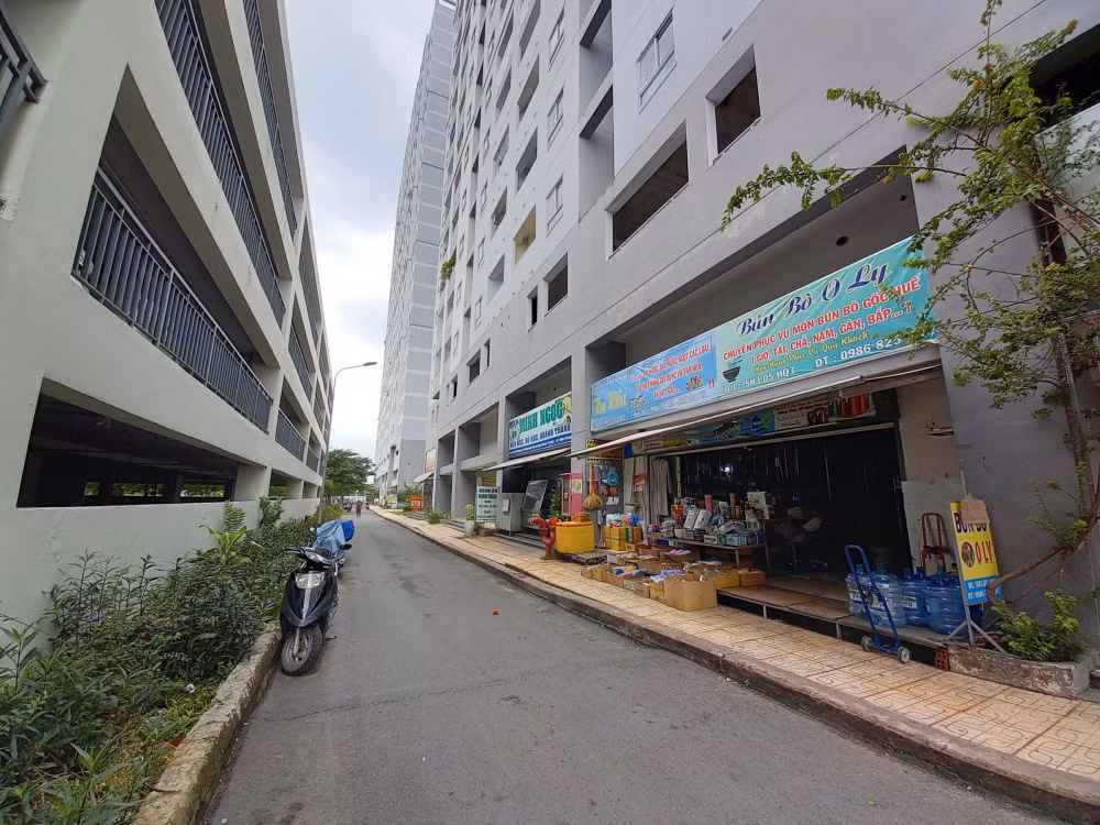 gia nha tang cao nguoi tre nen mua nha hay thue hinh 1