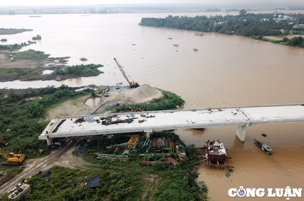 ba cay cau dang do cua tp thu duc chua hen ngay hoan thanh hinh 3