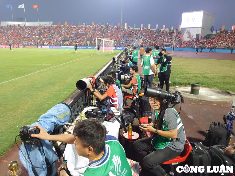 nhung khoanh khac tac nghiep hoa nhip dap cung sea games 31 hinh 5