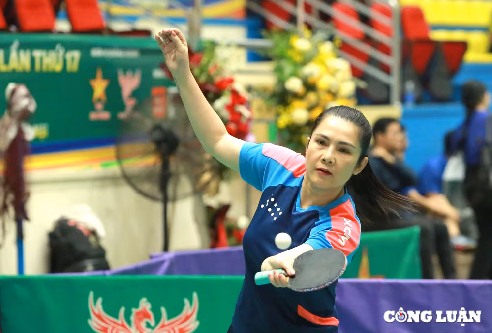 ngam nhung bong hong tranh tai tai giai vo dich bong ban hoi nha bao viet nam hinh 6