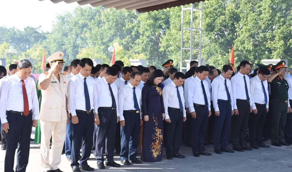 thanh hoa viet tiep trang su nghia tinh tri an nguoi co cong hinh 1