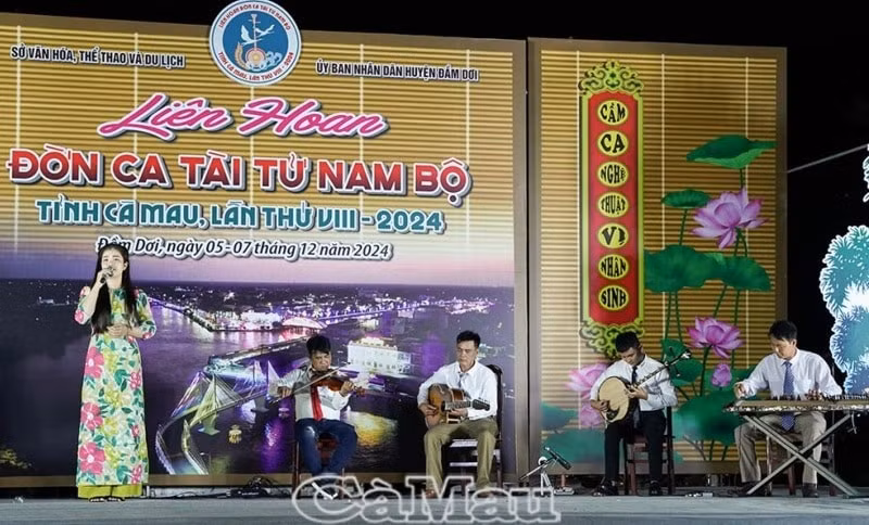 hon 100 nghe nhan tham gia lien hoan don ca tai tu tinh ca mau 2024 hinh 1