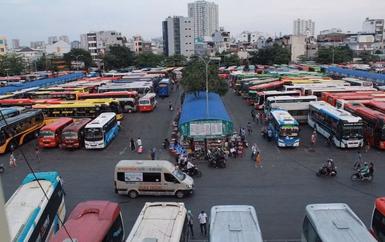 xe co phu hieu xe trung chuyen khong hoat dong kinh doanh van tai hinh 1