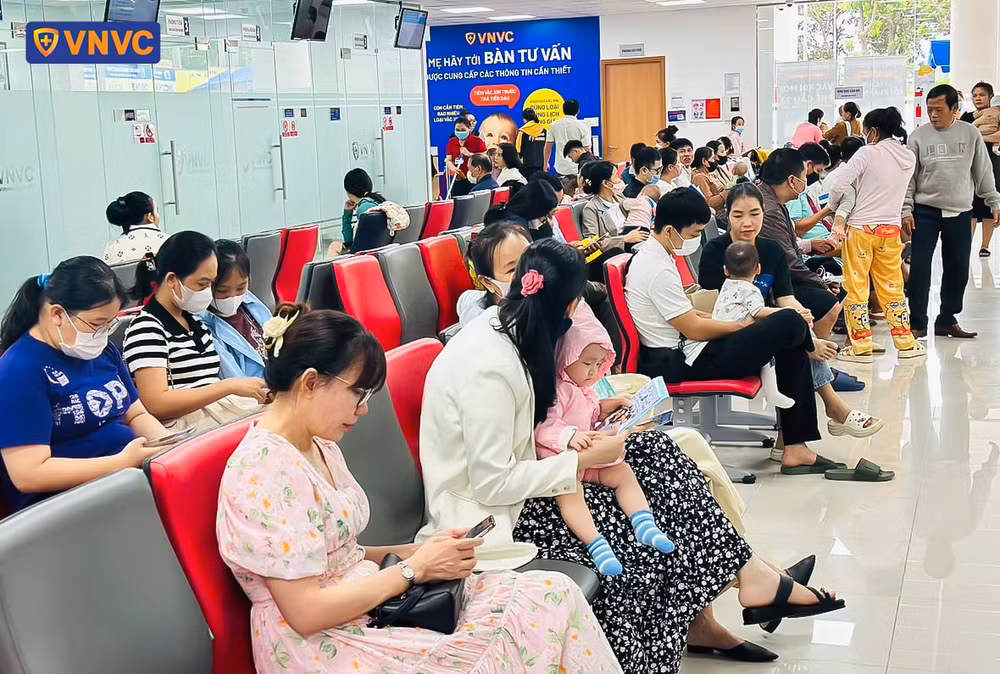 dich cum tai binh dinh bo y te chi dao khan nguoi dan do xo di tiem vac xin hinh 3