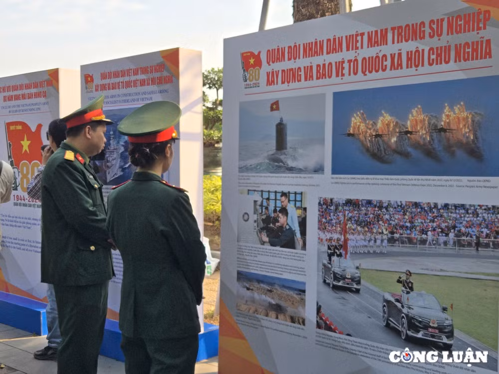 chiem nguong nhung buc anh ve bac ho voi quan doi nhan dan viet nam hinh 3