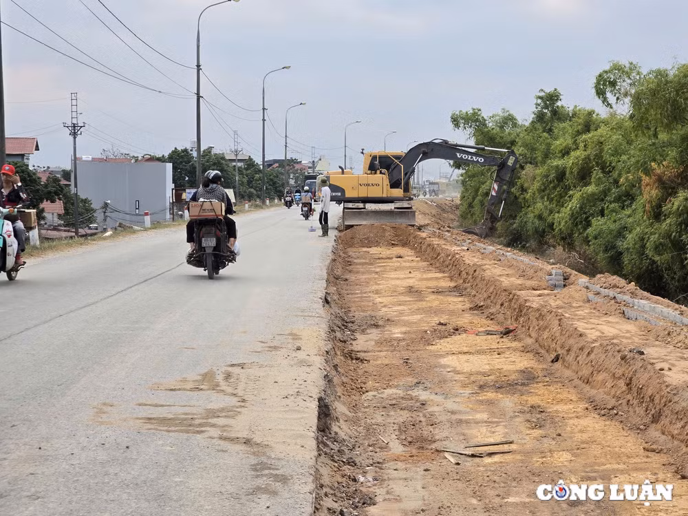 ha noi thi cong cai tao de huu hong tiem an nguy co mat an toan hinh 2