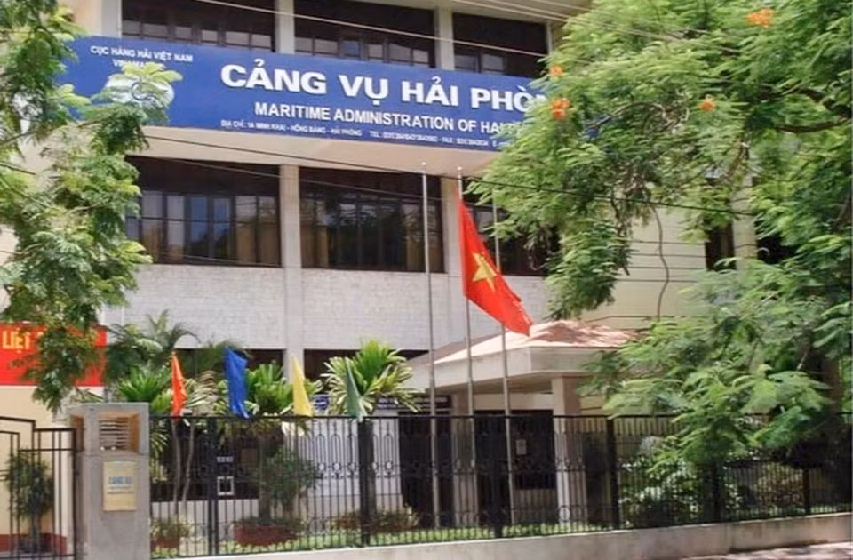 can bo cang vu hang hai hai phong bi khoi to vi nhan hoi lo hinh 1