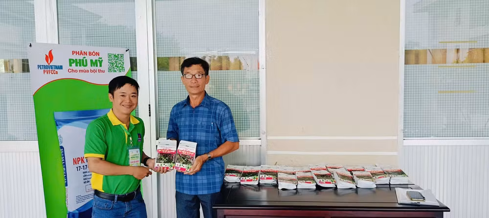 phu my dong hanh thiet thuc cung ba con nong dan qua chuong trinh bac si nong hoc hinh 8