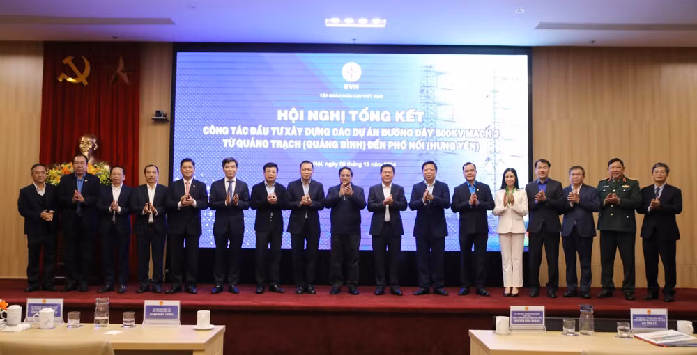 cac du an duong day 500 kv mach 3 tu quang trach quang binh den pho noi hung yen gop phan phat trien ha tang ca nuoc hinh 3