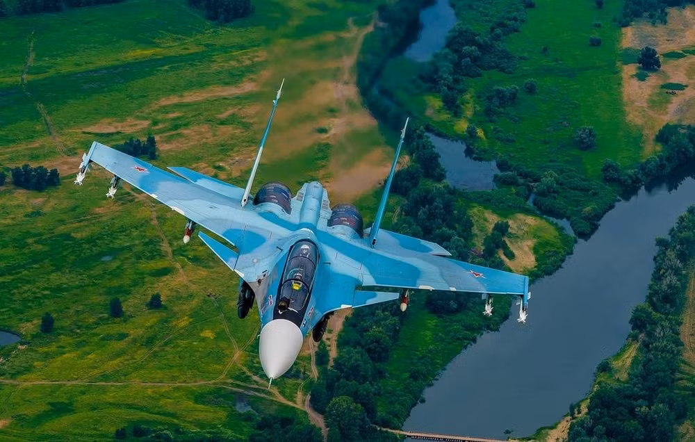 sukhoi ky niem 45 nam ra mat chien dau co huyen thoai hinh 1