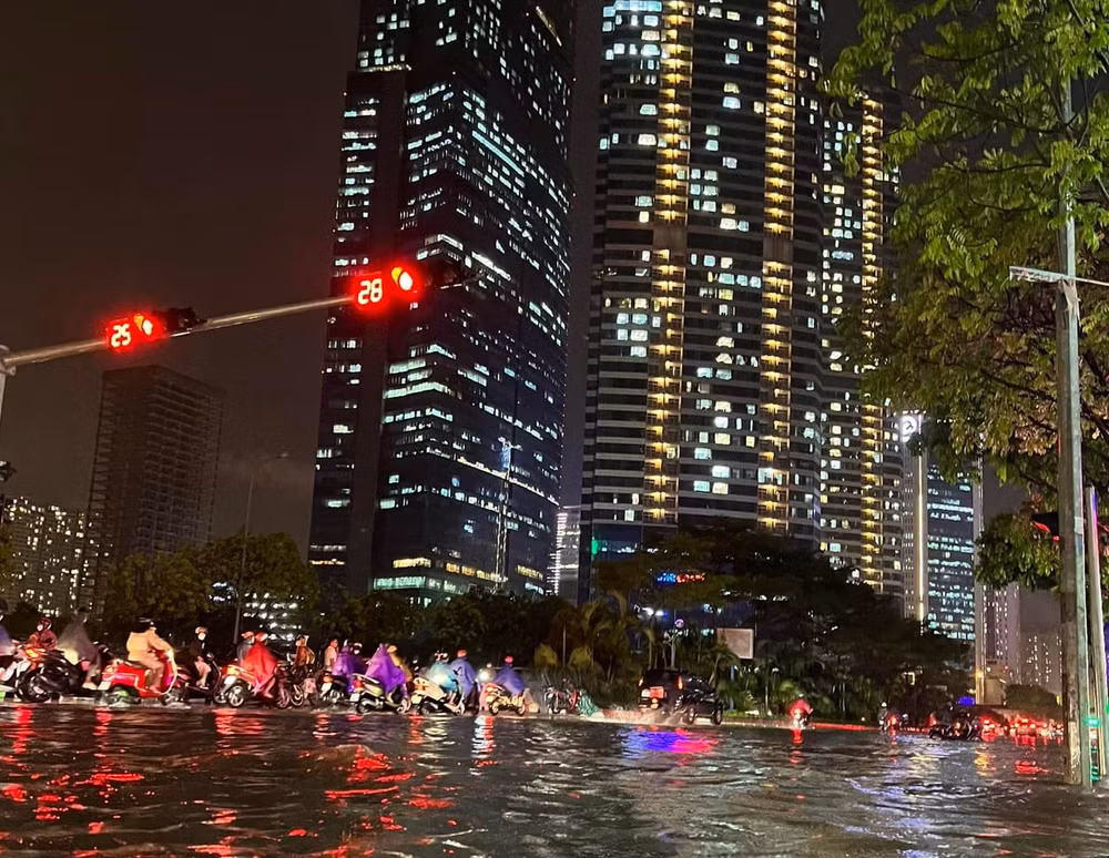 ha noi bao dong ap luc de nang len cac truc duong giao thong hinh 3