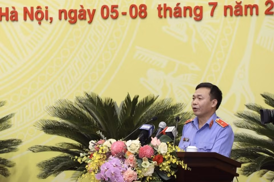 6 thang ha noi khoi to 13 vu an 24 bi can ve toi tham nhung va chuc vu hinh 1