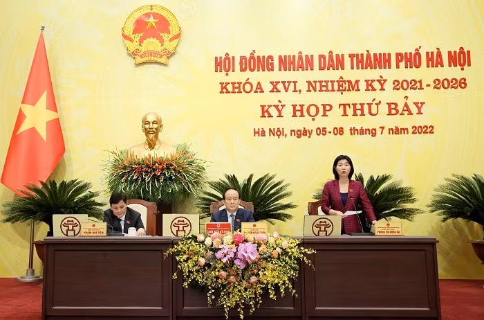 ha noi du chi 1368 ty dong nam cho hoi dong lua chon sach giao khoa hinh 1