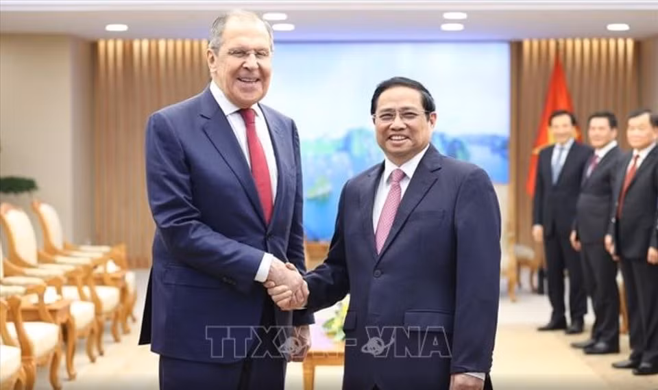 ngoai truong nga den tham va lam viec tai viet nam hinh 2