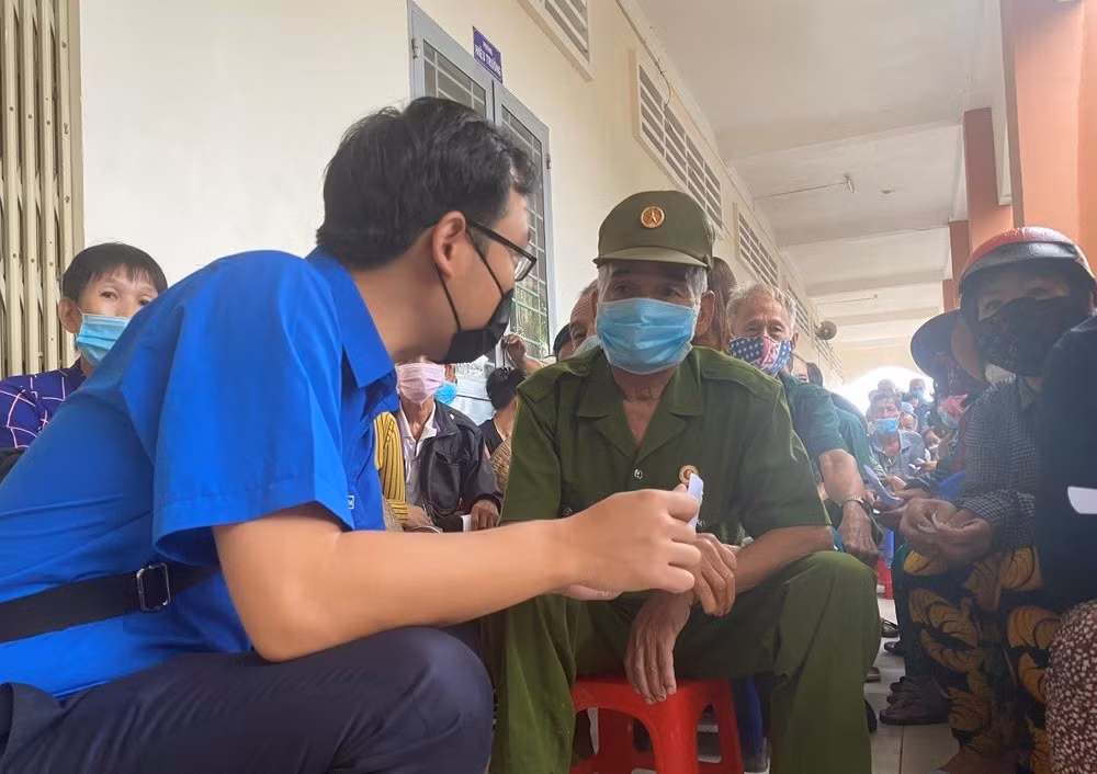 pv gas dong hanh cung chuong trinh an sinh xa hoi mien tay hinh 2