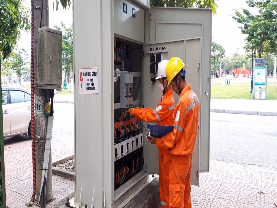 evnnpc dam bao cap dien an toan on dinh cho gan 1000 dia diem to chuc ky thi tot nghiep thpt nam 2022 hinh 3