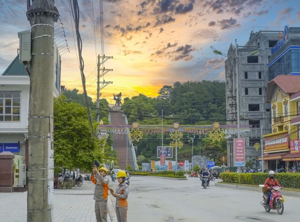 evnnpc dam bao cap dien an toan on dinh cho gan 1000 dia diem to chuc ky thi tot nghiep thpt nam 2022 hinh 1