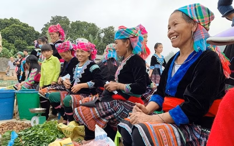 kham pha nhung canh dep me hon nhu truyen co tich o lai chau hinh 10