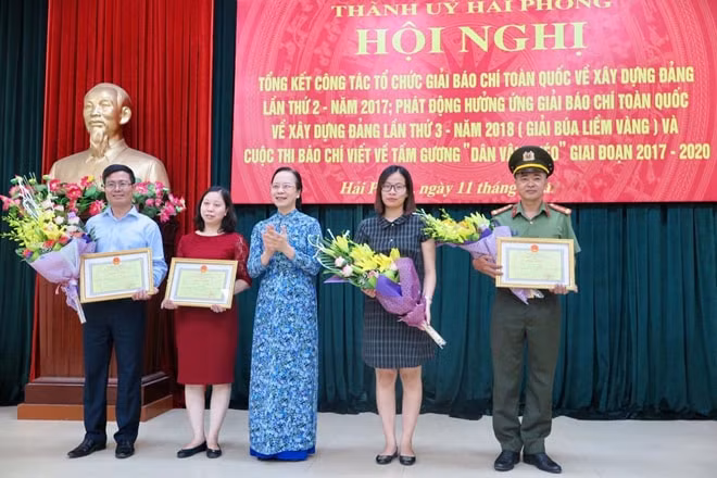 bao chi dia phuong gop phan lan toa manh me trong toan xa hoi ve cong tac xay dung dang hinh 1
