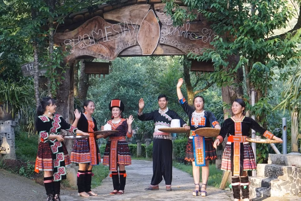 kham pha nhung canh dep me hon nhu truyen co tich o lai chau hinh 11